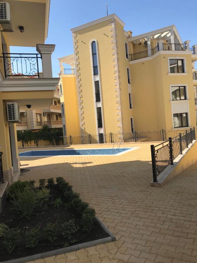 Horizon Katrina Apartments - Sea Line & Beach Access Sveti Vlas Dış mekan fotoğraf