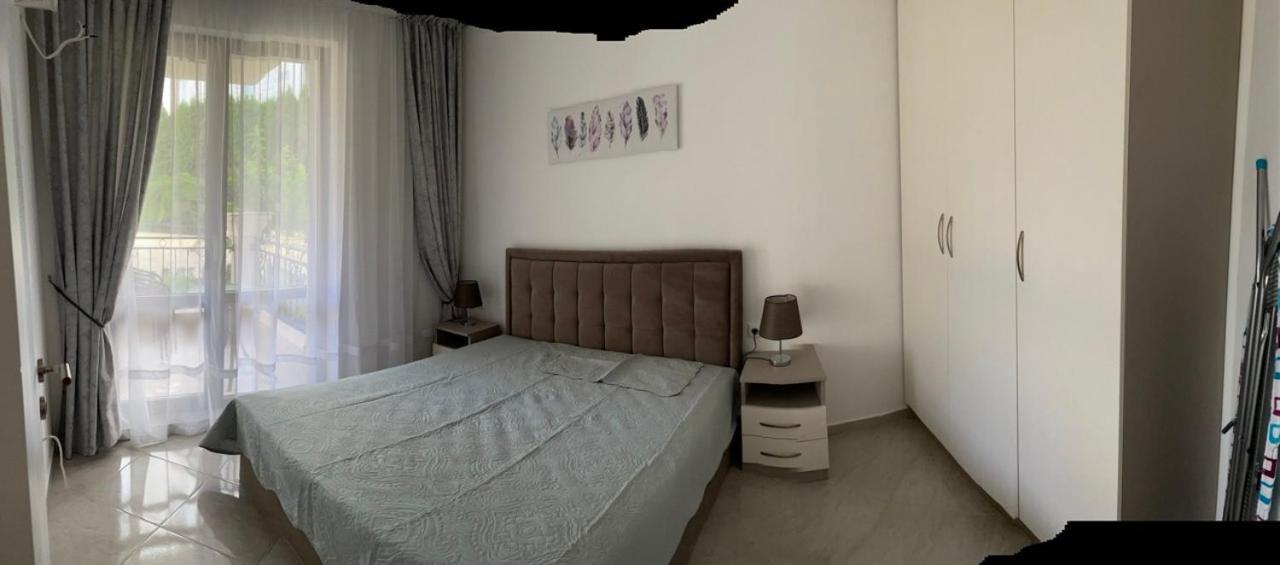 Horizon Katrina Apartments - Sea Line & Beach Access Sveti Vlas Dış mekan fotoğraf