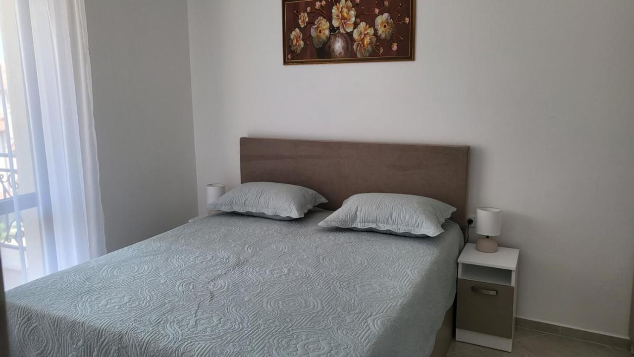 Horizon Katrina Apartments - Sea Line & Beach Access Sveti Vlas Dış mekan fotoğraf