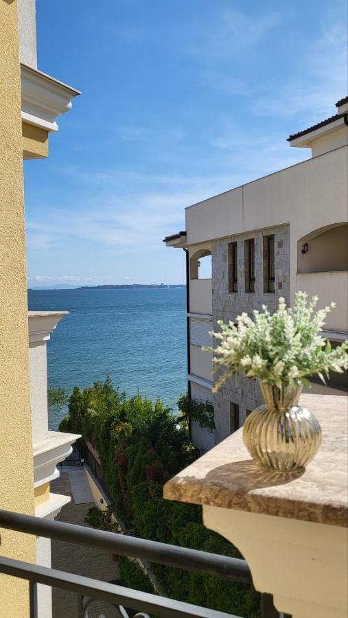 Horizon Katrina Apartments - Sea Line & Beach Access Sveti Vlas Dış mekan fotoğraf